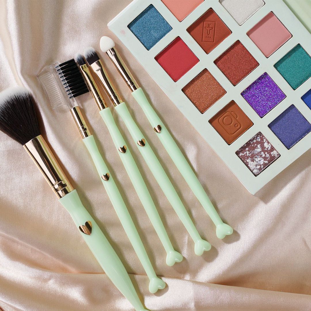 ozm941-makeup-brush